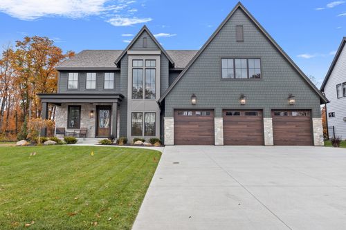 734 Shawnee Woods Rd, MEDINA, MN, 55340-9483 | Card Image