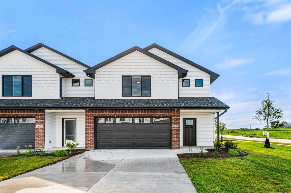 Aspen Ct, North Liberty, IA 52317