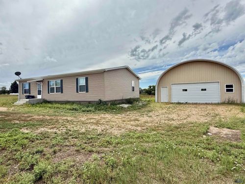 19225 Prairie Hills Rd, Belle Fourche, SD, 57717-6105 | Card Image