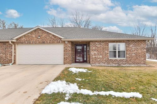 112 Eastfield Court, DARIEN, WI, 53114 | Card Image
