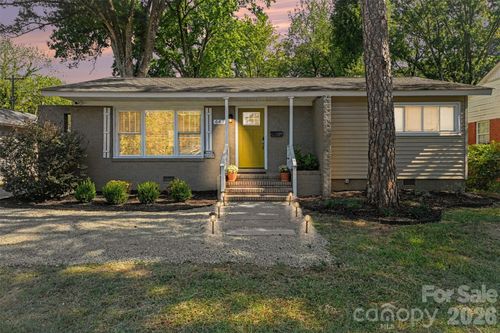 447 E Woodlawn Rd, Charlotte, NC, 28209-2801 | Card Image