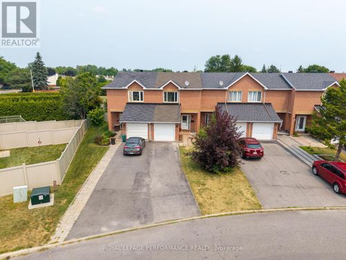 1631 Greywood Dr, Orleans, ON, K1C7L9 | Card Image