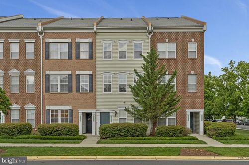 22773 Fountain Grove Sq, BRAMBLETON, VA, 20148-4800 | Card Image