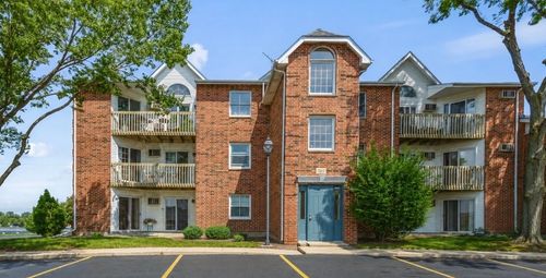 1a-1362 Cunat Ct, Lake In The Hills, IL, 60156-5268 | Card Image