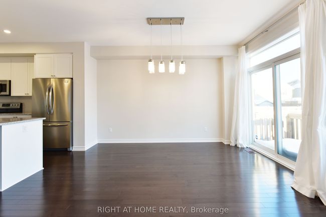 256 Brambling Way, House attached with 3 bedrooms, 3 bathrooms and 1 parking in Nepean ON | Image 9