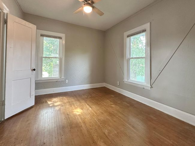 Bedroom upper unit | Image 12