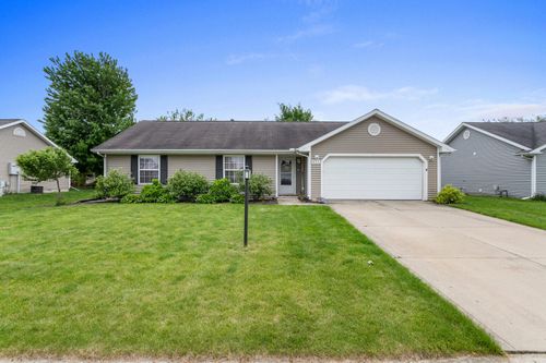 611 Northgate Dr, Saint Joseph, IL, 61873-9228 | Card Image