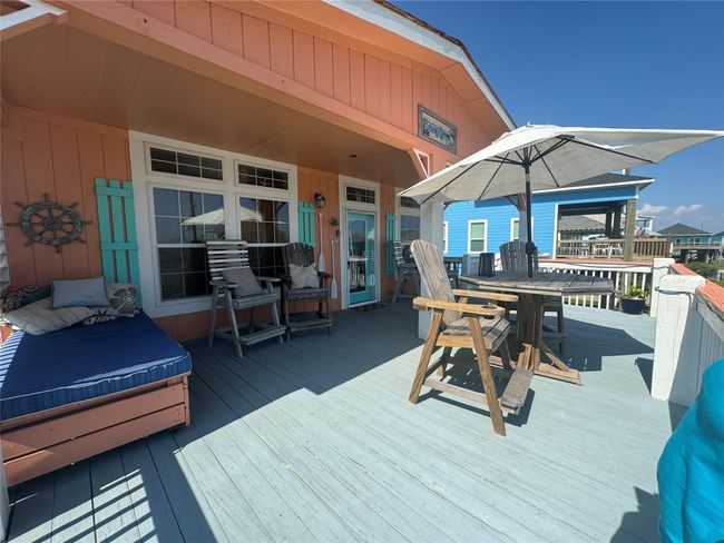 2021 Vista Dr, House other with 2 bedrooms, 2 bathrooms and 3 parking in Crystal Beach TX | Image 11