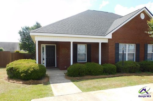 215 W Wrasling Way, Warner Robins, GA, 31088-0725 | Card Image