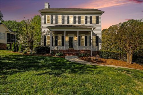 100 Kirkleigh Ct, King, NC, 27021-8376 | Card Image