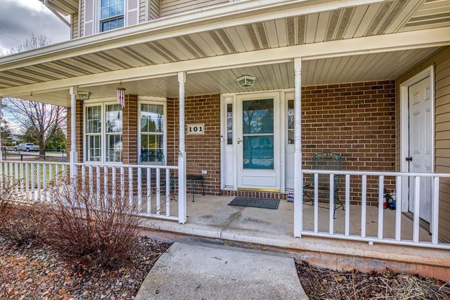 101 Brookview Place, House other with 5 bedrooms, 4 bathrooms and null parking in Combined Locks WI | Image 36