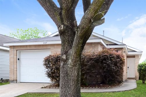 2127 Whittier Dr, Houston, TX, 77032-2047 | Card Image
