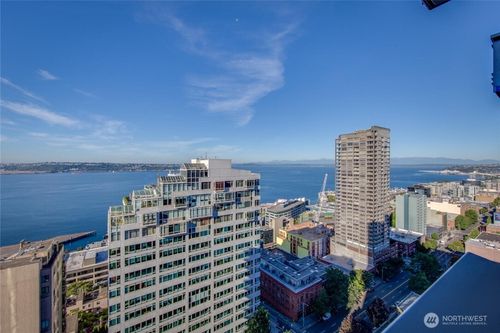 apt-1608-2033 2nd Ave, Seattle, WA, 98121-2252 | Card Image