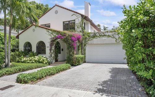 484 Ne 57th St, Miami, FL, 33137-2625 | Card Image