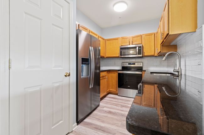 25520 Portico Ln, Condo with 2 bedrooms, 2 bathrooms and null parking in Novi MI | Image 5