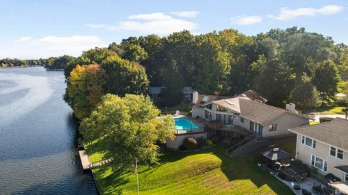 3938 E Jackson Boulevard, Elkhart, IN, 46516 | Card Image
