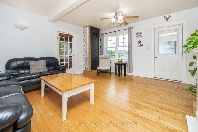 5601 Centennial Lake Rd, House other with 3 bedrooms, 3 bathrooms and 6 parking in Griffith ON | Image 10