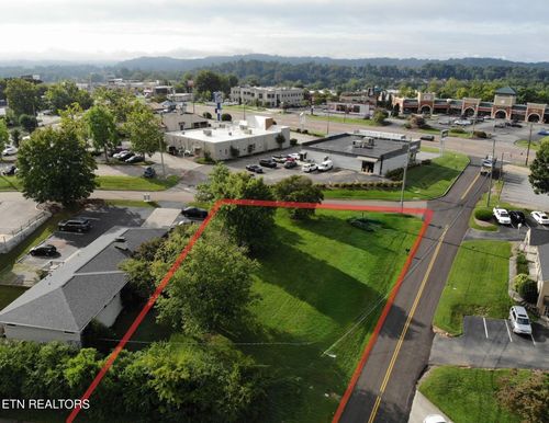 103 Circle Ln, Knoxville, TN, 37919-4874 | Card Image