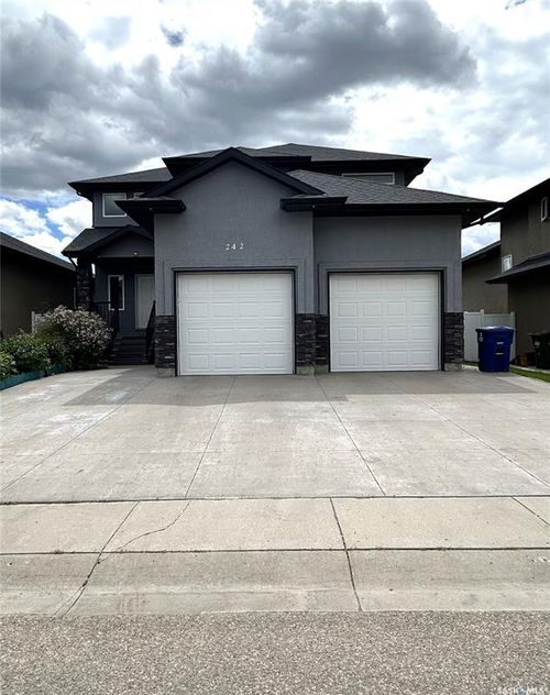 242 Pohorecky St, Saskatoon, SK, S7W0J3 | Card Image
