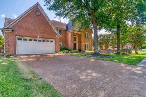 475 Pebble Creek Cv, Collierville, TN, 38017-7126 | Card Image