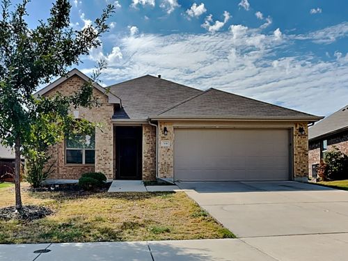 504 Fossil Creek Dr, Little Elm, TX, 75068-1425 | Card Image