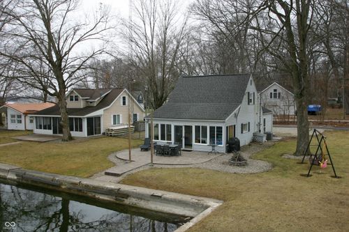 96 Ems T48a Lane, Syracuse, IN, 46567 | Card Image