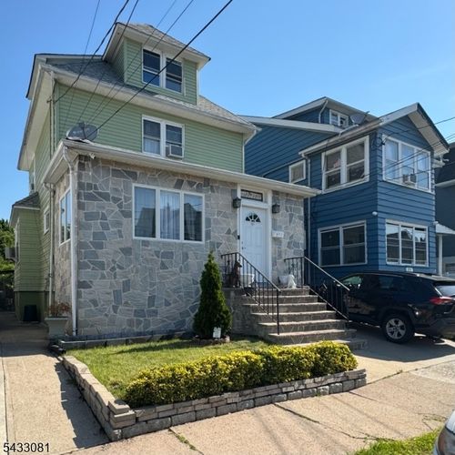 269 18th Ave, Paterson, NJ, 07504-1601 | Card Image