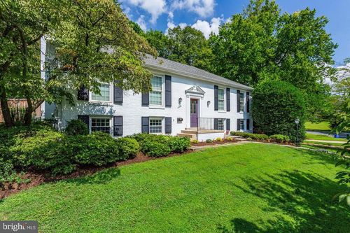 7515 Cayuga Ave, BETHESDA, MD, 20817-4821 | Card Image
