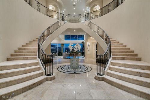 4 Awbrey Ct, Henderson, NV, 89052-6707 | Card Image