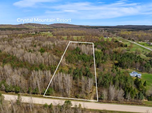00Z0 Dzuibanek Rd, Thompsonville, MI, 49683 | Card Image