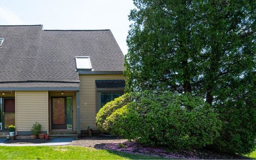 17 Savage Ct, Pembroke, NH, 03275-1315 | Card Image