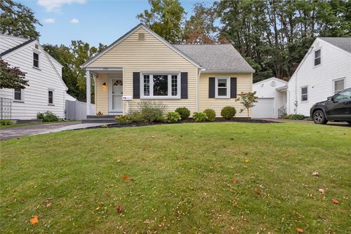 200 Winstead Rd, Rochester, NY, 14609-7724 | Card Image