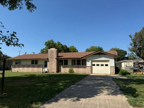 322 Crestwood Dr, Webb City, MO, 64870-2056 | Card Image