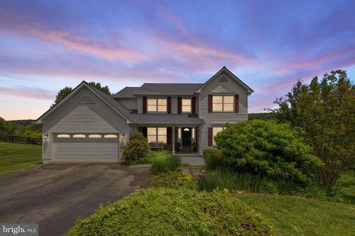 5722 Pond View Ln, Broad Run, VA, 20137-2130 | Card Image