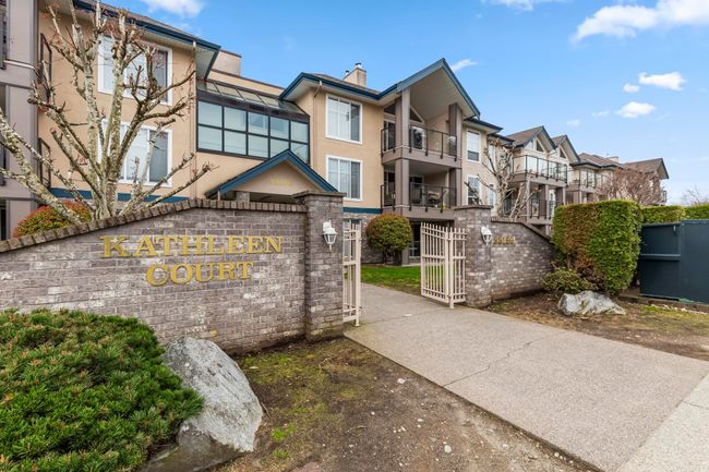 215 - 33150 4 Th Avenue, Condo with 1 bedrooms, 1 bathrooms and 1 parking in Mission BC | Image 2