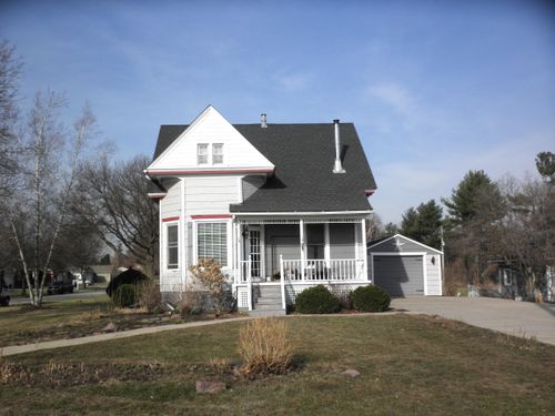 803 N 10th St, Osage, IA, 50461-1566 | Card Image
