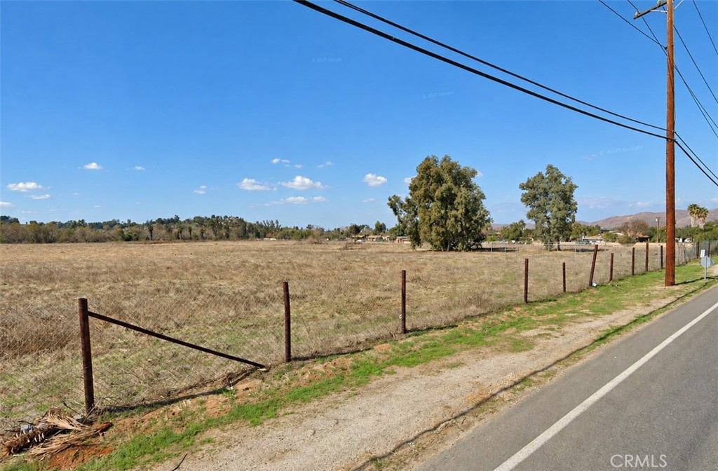 Commercial Lease in Riverside 5