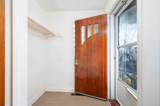 495 Wentworth Ave, House other with 3 bedrooms, 2 bathrooms and 3 parking in Ottawa ON | Image 4
