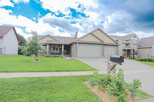 1680 Valley Quail Dr, River Falls, WI, 54022-2173 | Card Image