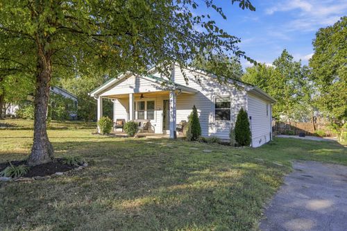 905 S Russell St, Portland, TN, 37148-1446 | Card Image