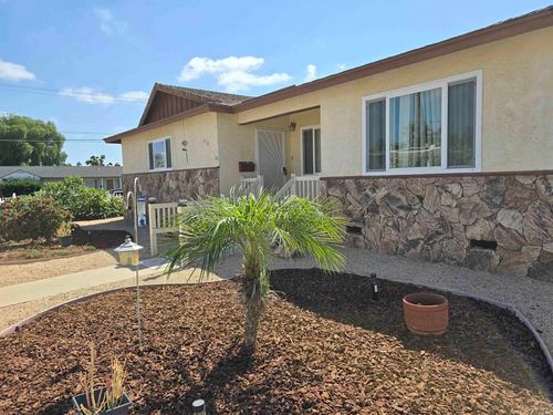 898 Date Ave, Chula Vista, CA, 91911-1130 | Card Image
