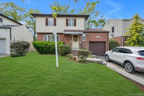 7906 214th St, Oakland Gardens, NY, 11364-3510 | Card Image