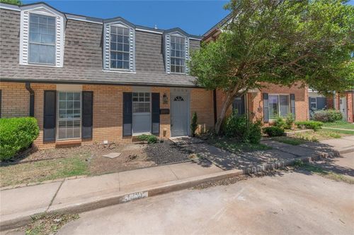 3009 W Wilshire Blvd, Oklahoma City, OK, 73116-3129 | Card Image