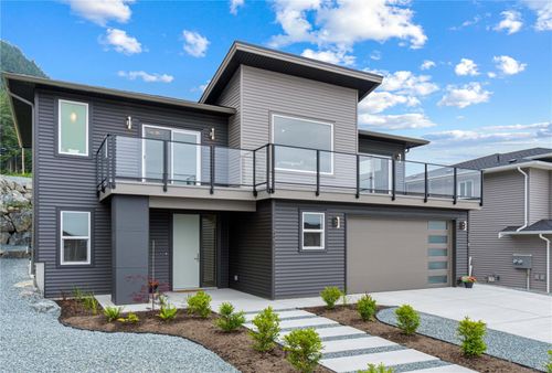 431 Colonia Dr S, Ladysmith, BC, V9G0B8 | Card Image