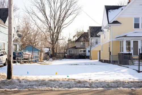 226 Lathrop Ave, Battle Creek, MI, 49014-6304 | Card Image