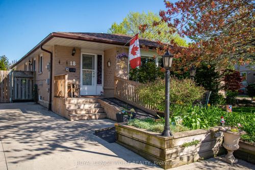 18 Gulliver Cres, Brampton, ON, L6S1S9 | Card Image