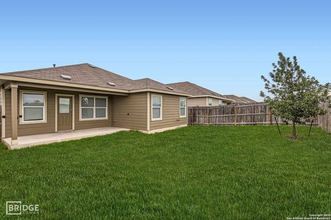 1212 Treehouse Ln, House other with 3 bedrooms, 2 bathrooms and null parking in New Braunfels TX | Image 25