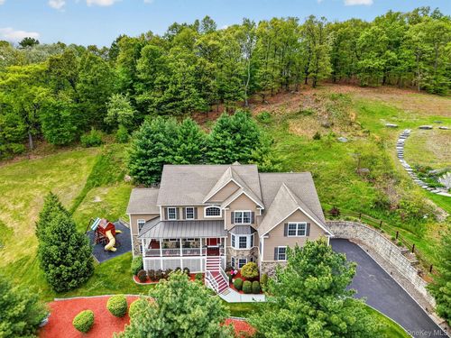 219 Country Club Rd, East Fishkill, NY, 12533-6282 | Card Image