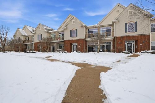 1526-W206N16731 Blackberry Circle, Jackson, WI, 53037 | Card Image