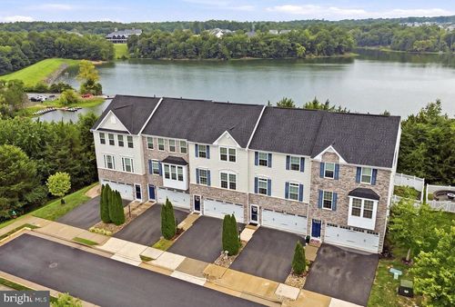 105 Fritillary Ct, LAKE FREDERICK, VA, 22630-1902 | Card Image